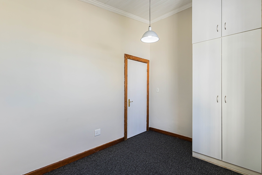 To Let 2 Bedroom Property for Rent in Green Point Western Cape